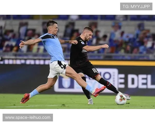 国际米兰领跑积分榜，仅领先AC米兰1分争冠激烈