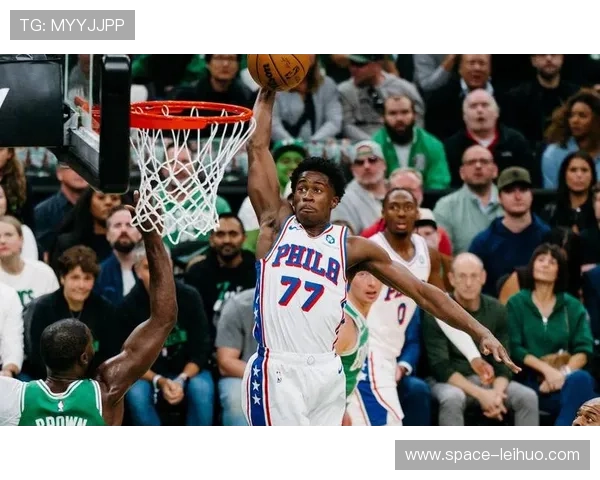 全明星新秀挑战赛:76人探花埃奇库姆罚球准绝杀当选MVP